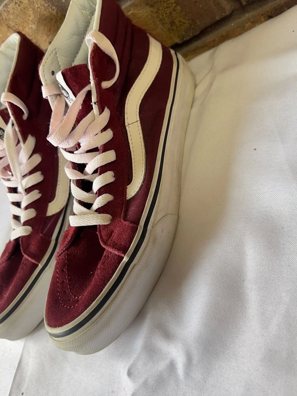 Vans Kids Maroon Suede High-Top Sneakers with White Accents men 6.5 women 8